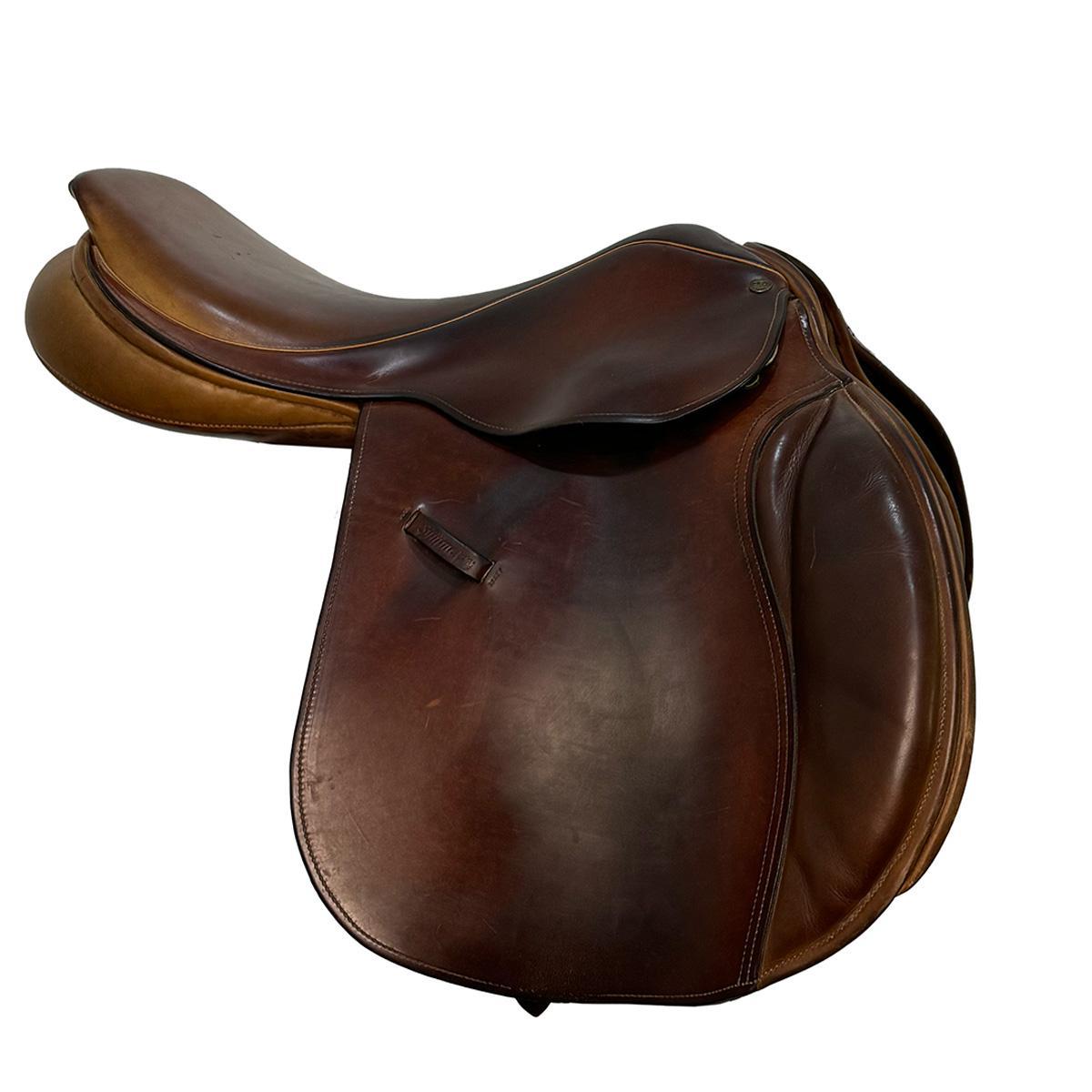 County Saddlery Symmetry 17.5" Used Close Contact Saddle