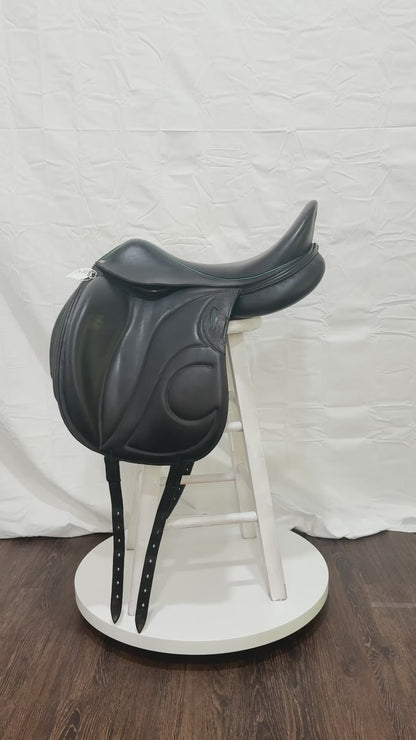 Devoucoux Loreak 18.5" Mono Flap Used Dressage Saddle