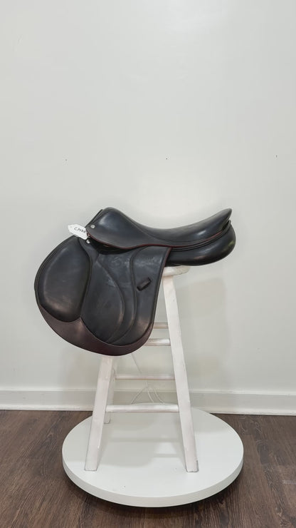 Devoucoux Biarritz O 17.5" Used Close Contact Saddle